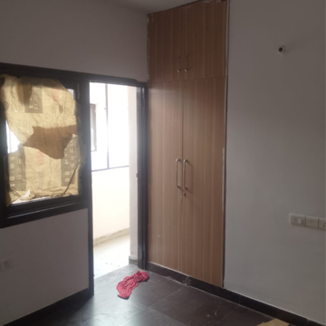 Room in 2 BHK Builder Floor at Wave Floors Premium, Wave City – for Rent