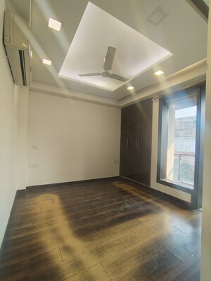 Room in 3 BHK Builder Floor at Shivalik Colony – for Sale