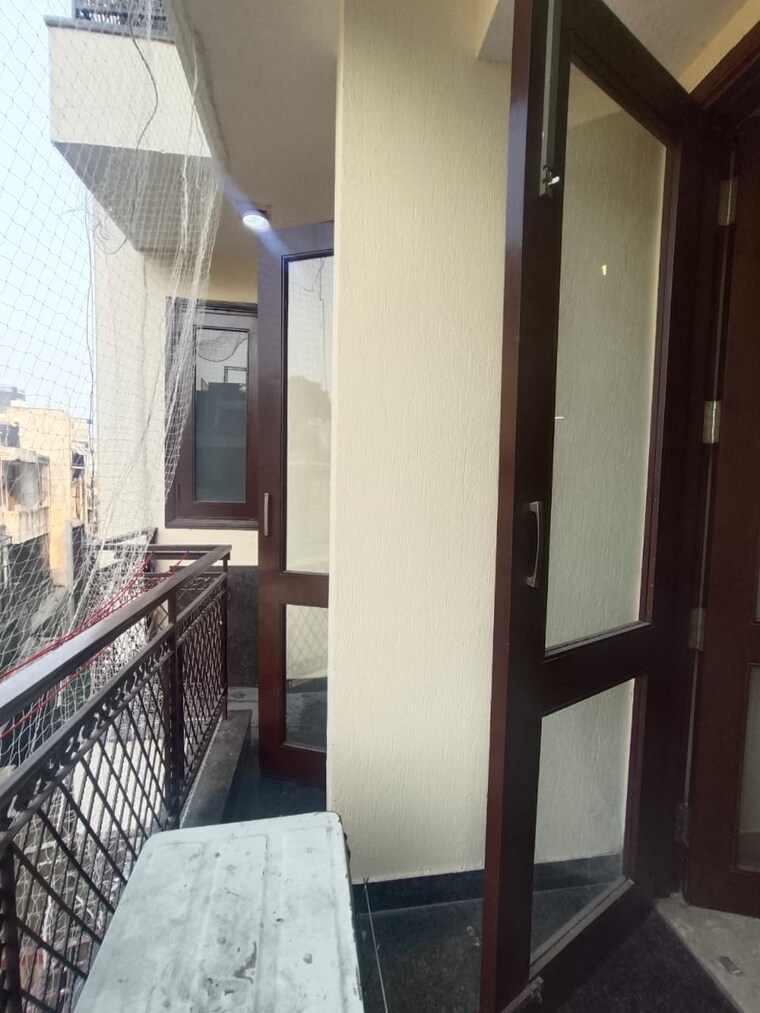 Balcony, shivalik colony 3 Bedroom 1800 Sq.Ft. Builder Floor In Shivalik Colony Delhi 9444539