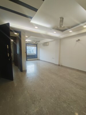 Room in 3 BHK Builder Floor at Shivalik Colony – for Sale