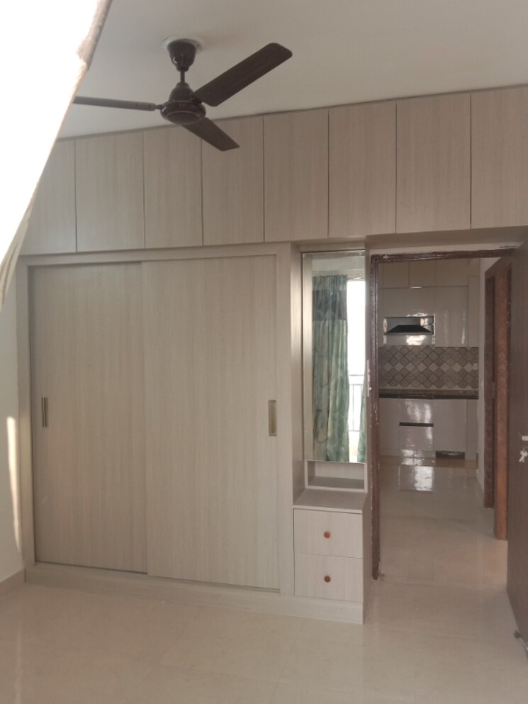 Room, signature-global-prime 2 Bedroom 834 Sq.Ft. Apartment In Sector 63a Gurgaon 9444580