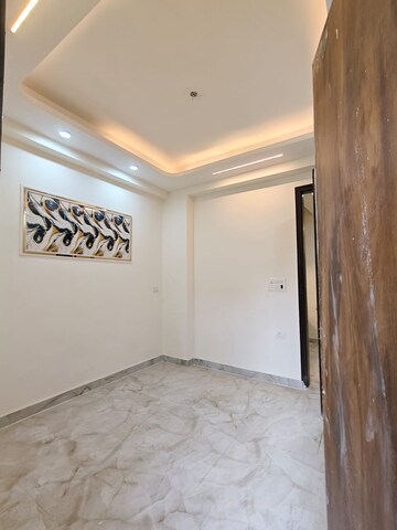 Room in 2 BHK Builder Floor at Anant Best Homes, Sector 73 – for Sale