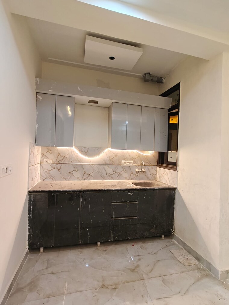 Kitchen, anant-best-homes 2 Bedroom 1025 Sq.Ft. Builder Floor In Sector 73 Noida 9444635