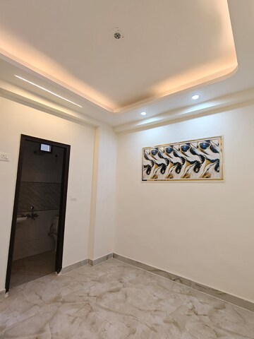 Room in 2 BHK Builder Floor at Anant Best Homes, Sector 73 – for Sale