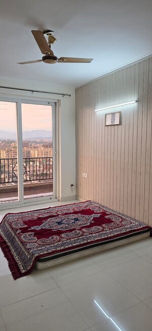 Bedroom in 3 BHK Apartment at Mona Greens, Ghazipur – for Rent