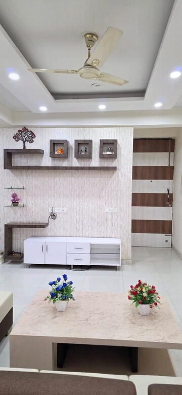 Furnished Amenities in 3 BHK Apartment at Mona Greens, Ghazipur – for Rent