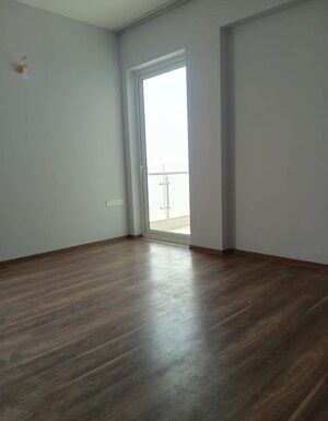 Room in 3 BHK Apartment at Conscient Hines Elevate, Sector 59 – for Rent