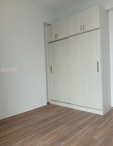 Room in 3 BHK Apartment at Conscient Hines Elevate, Sector 59 – for Rent