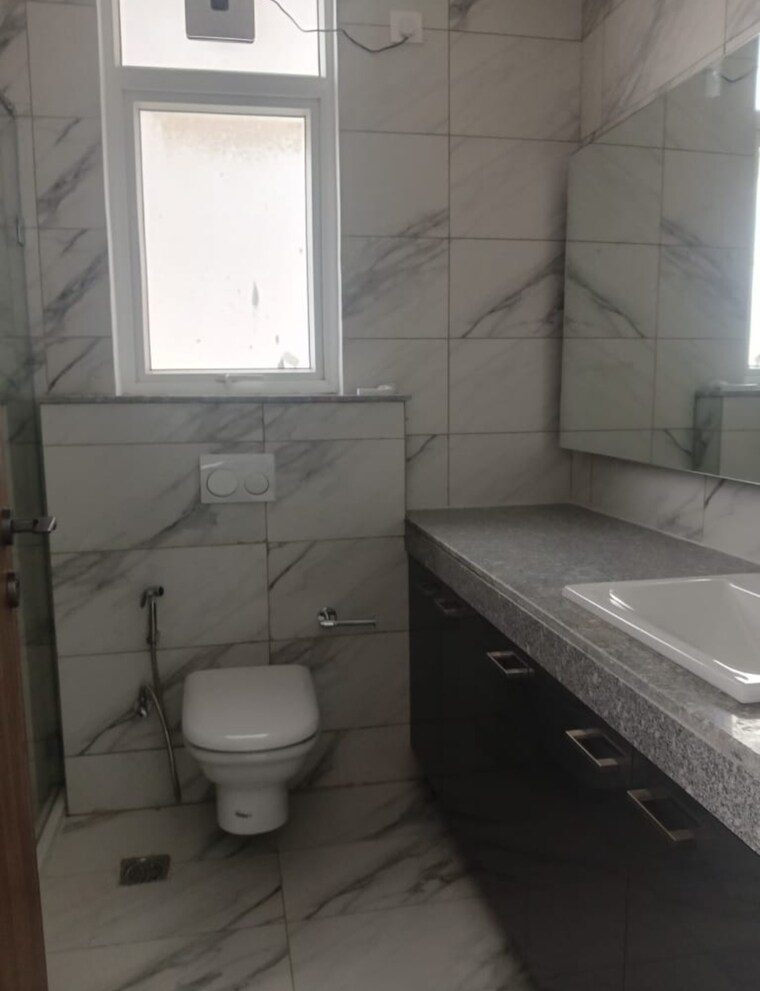 Bathroom, conscient-hines-elevate 3 Bedroom 2095 Sq.Ft. Apartment In Sector 59 Gurgaon 9444783