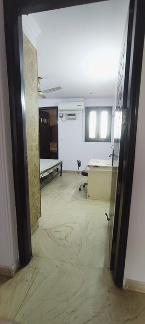 Bathroom in 2 BHK Builder Floor at Patel Nagar – for Rent