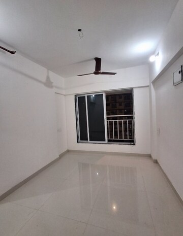 1 BHK Apartment For Rent in DGS Sheetal Tapovan, Malad East