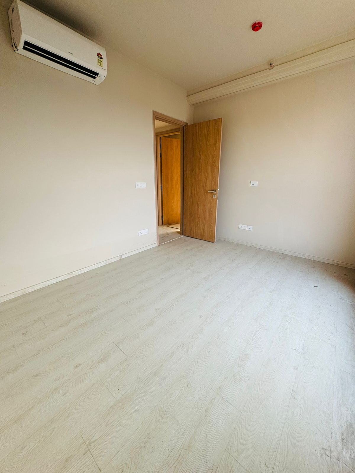 2.5 BHK + Study Room Apartment For Sale in M3M Heights