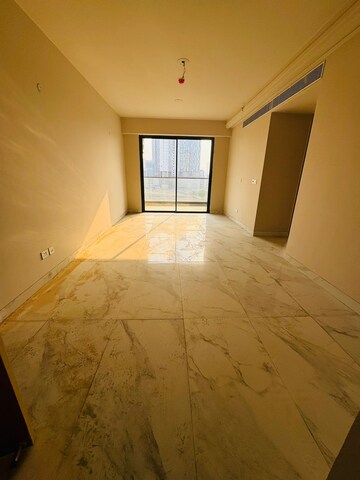 Room in 2.5 BHK Apartment at M3M Heights, Sector 65 – for Sale