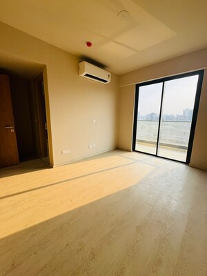 Room in 2.5 BHK Apartment at M3M Heights, Sector 65 – for Sale