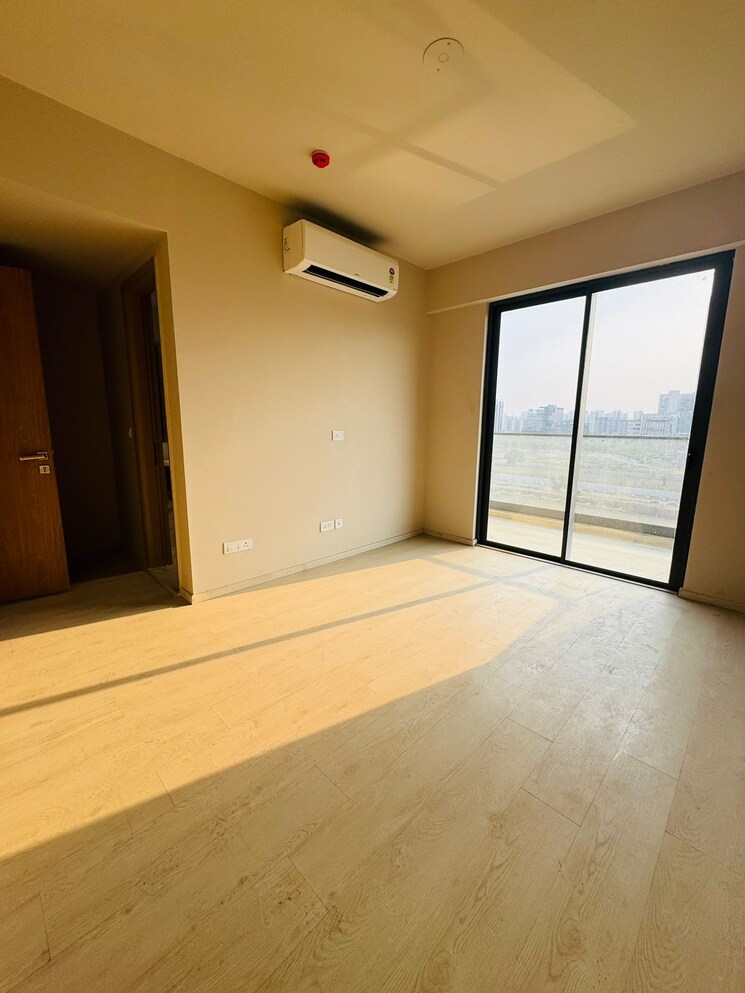 Room, m3m-heights 2.5 Bedroom 1516 Sq.Ft. Apartment In Sector 65 Gurgaon 9445238