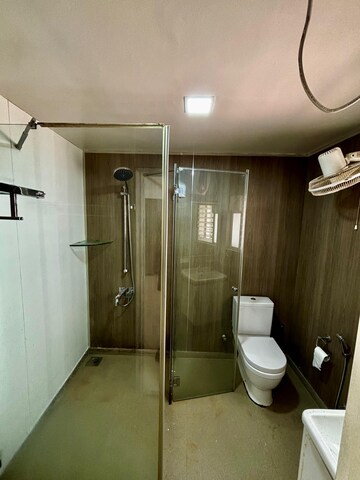 Bathroom in 6 BHK Villa at National CHS, Aundh – for Rent
