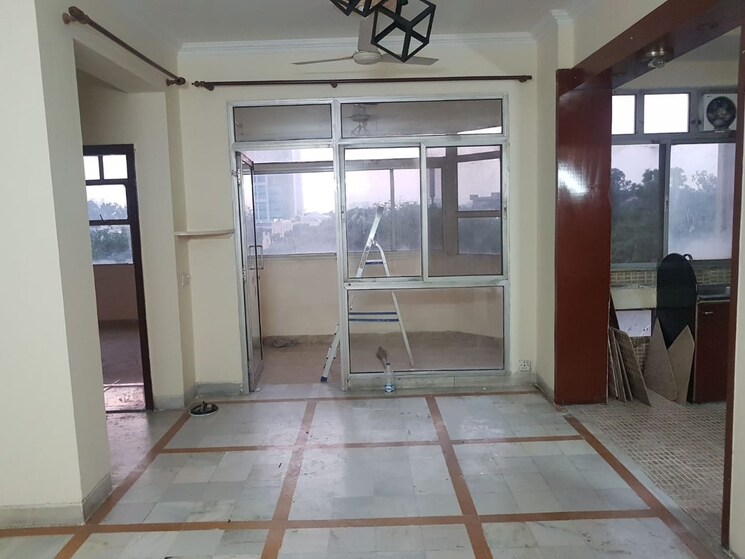 Living Room, dlf phase i 2 Bedroom 1100 Sq.Ft. Builder Floor In Dlf Phase I Gurgaon 9445235