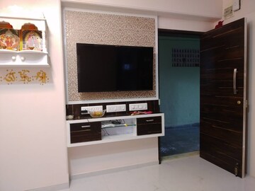Furnished Amenities in 3 BHK Apartment at Bredco New Viceroy Park , Kandivali East – for Sale