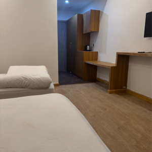 Room in  Pg at Dlf City Phase 3 – for Rent