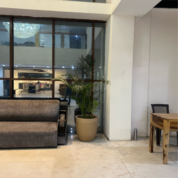 Living Room in  Pg at Dlf City Phase 3 – for Rent