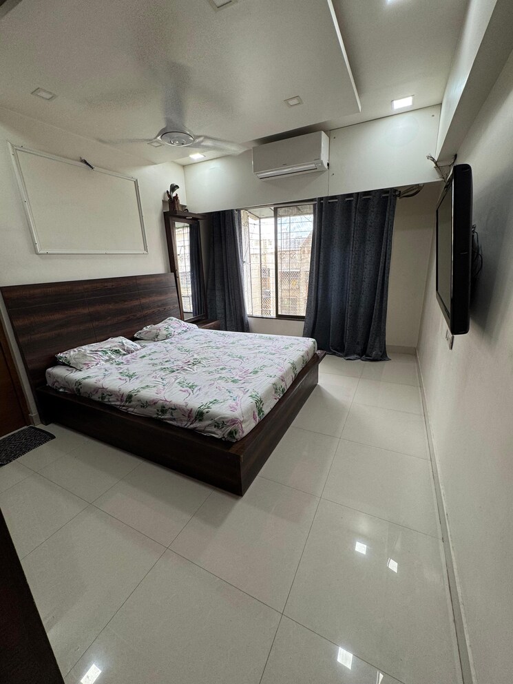 Living Room, kanakia-challengers 3 Bedroom 1325 Sq.Ft. Apartment In Kandivali East Mumbai 9445397