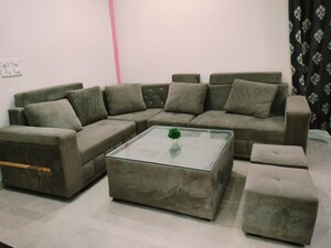 Living Room in 3 BHK Apartment at Sunshine Enclave, Vip Road – for Rent