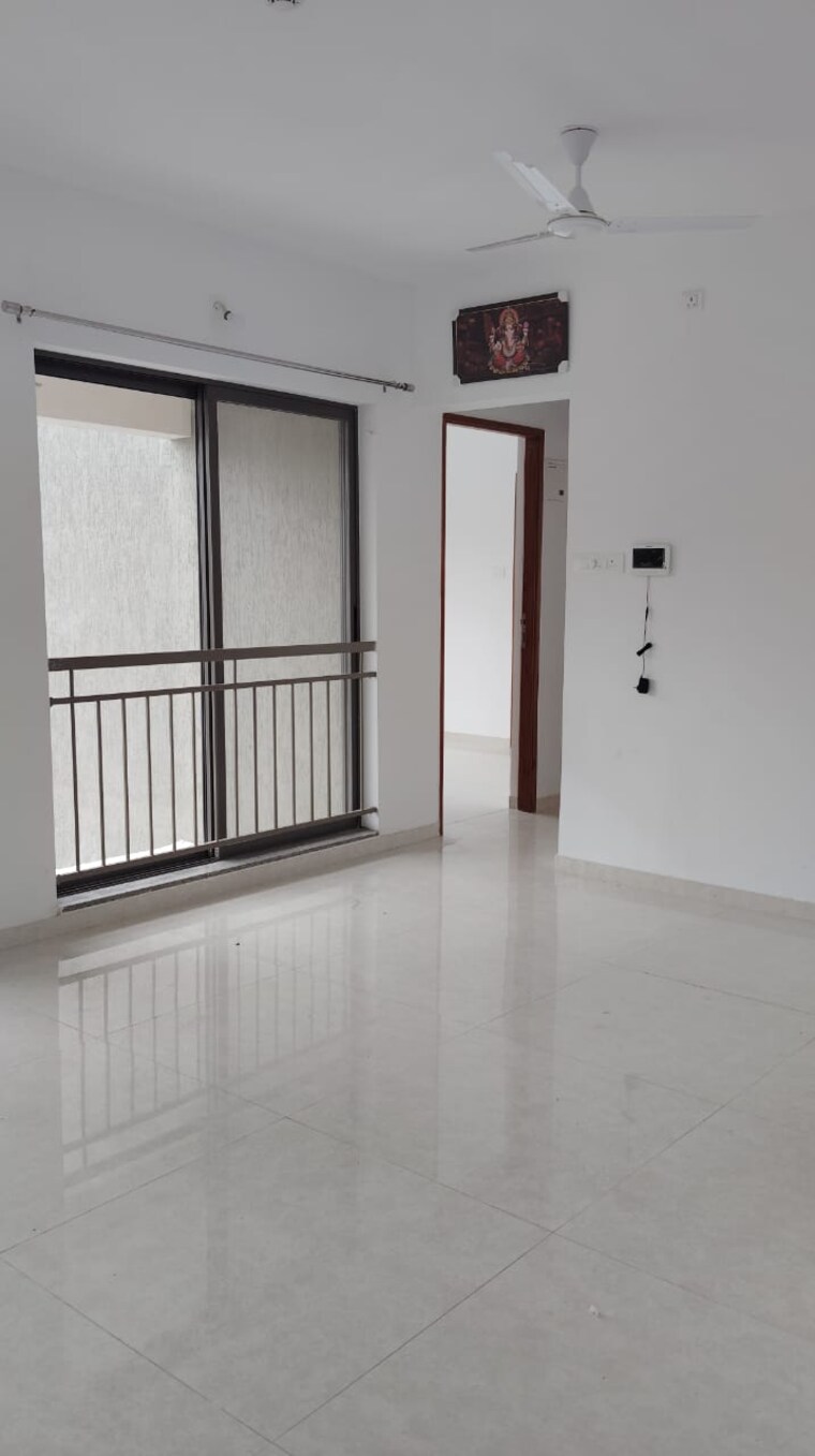 Room, pride-world-city-long-island 1.5 Bedroom 815 Sq.Ft. Apartment In Charholi Budruk Pune 9445374