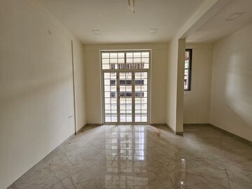 Room in 4 BHK Apartment at Waman Kalate Rioland, Wakad – for Rent