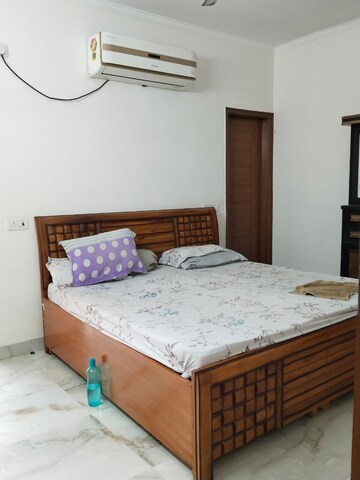 Bedroom in 2 BHK Apartment at Malviya Nagar – for Rent