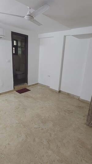 Room in 1 BHK Apartment at Malviya Nagar – for Rent