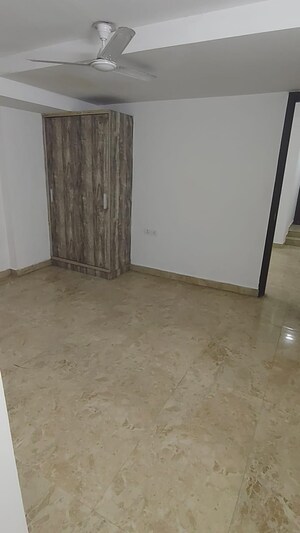 Room in 1 BHK Apartment at Malviya Nagar – for Rent