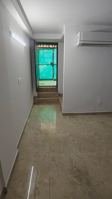 Room in 1 BHK Apartment at Malviya Nagar – for Rent