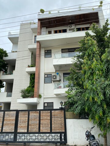3 BHK Builder Floor – Exterior View View at Sector 21a - for Sale