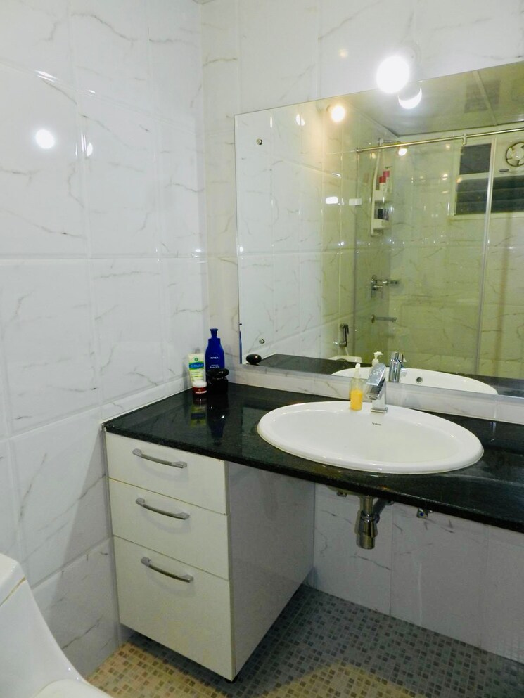 Bathroom, shriram-summitt 2.5 Bedroom 1335 Sq.Ft. Apartment In Electronic City Phase I Bangalore 9446199