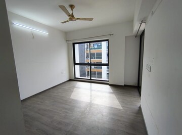 Room in 3 BHK Apartment at Birla Navya, Sector 63a – for Rent