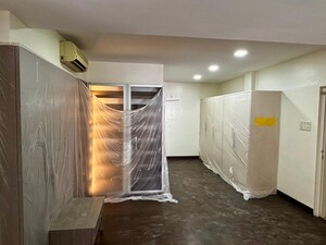 Bedroom in 5 BHK Apartment at National CHS, Aundh – for Rent