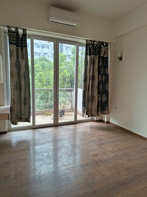 Room in 3 BHK Apartment at Adani Samsara, Sector 60 – for Rent