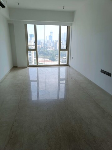 Room in 4 BHK Apartment at Lodha The Park, Worli – for Sale