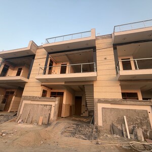 4 BHK Villa For Sale in Modipuram