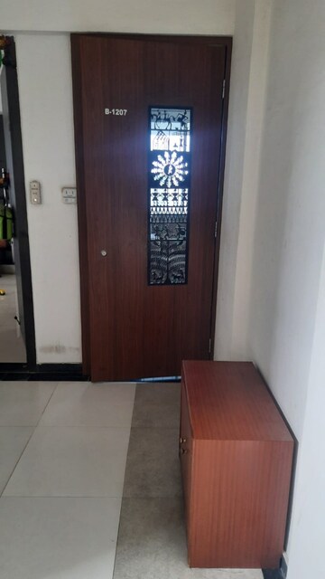 Room in 3 BHK Apartment at Vihana Mitribute Homes, Mundhwa – for Sale