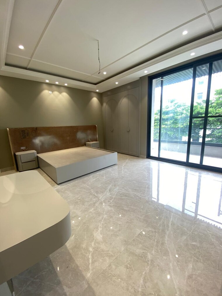 Room, tdi-the-retreat 4 Bedroom 278 Sq.Yd. Apartment In Sector 89 Faridabad 9446997