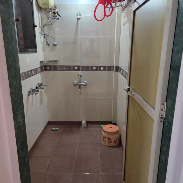 Bathroom, yashraaj-park 1 Bedroom 433 Sq.Ft. Apartment In Kasarvadavali Thane 9447143