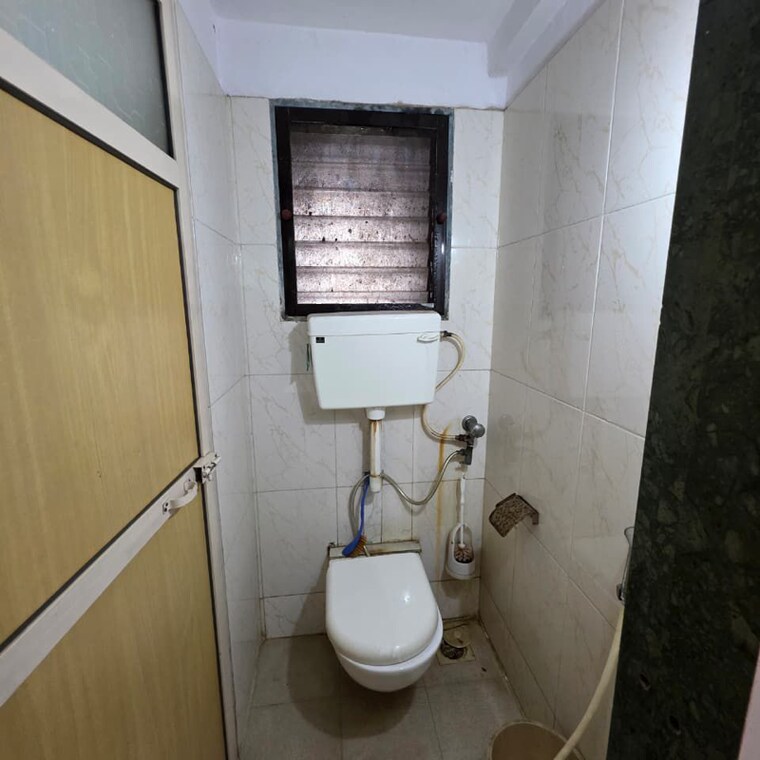 Bathroom, yashraaj-park 1 Bedroom 433 Sq.Ft. Apartment In Kasarvadavali Thane 9447143