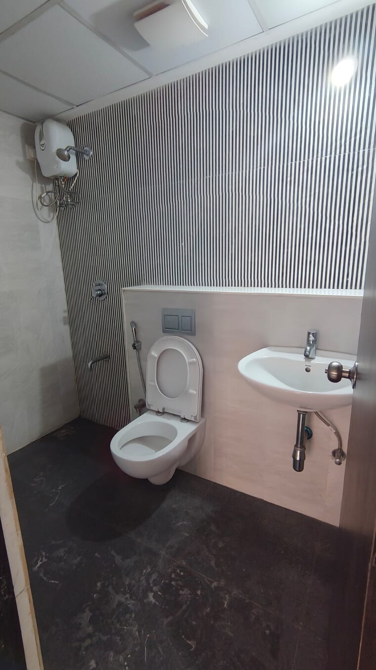 Bathroom, lodha-palava-florea-a-to-d 1 Bedroom 500 Sq.Ft. Apartment In Dombivli East Thane 9447176