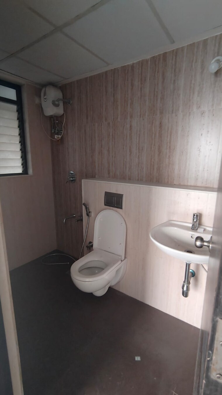 Bathroom, lodha-palava-florea-a-to-d 1 Bedroom 500 Sq.Ft. Apartment In Dombivli East Thane 9447176