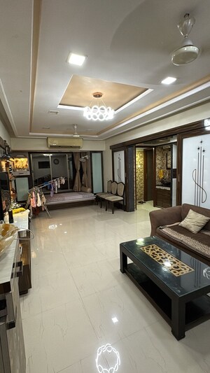 2 BHK Apartment For Sale in Dahisar East