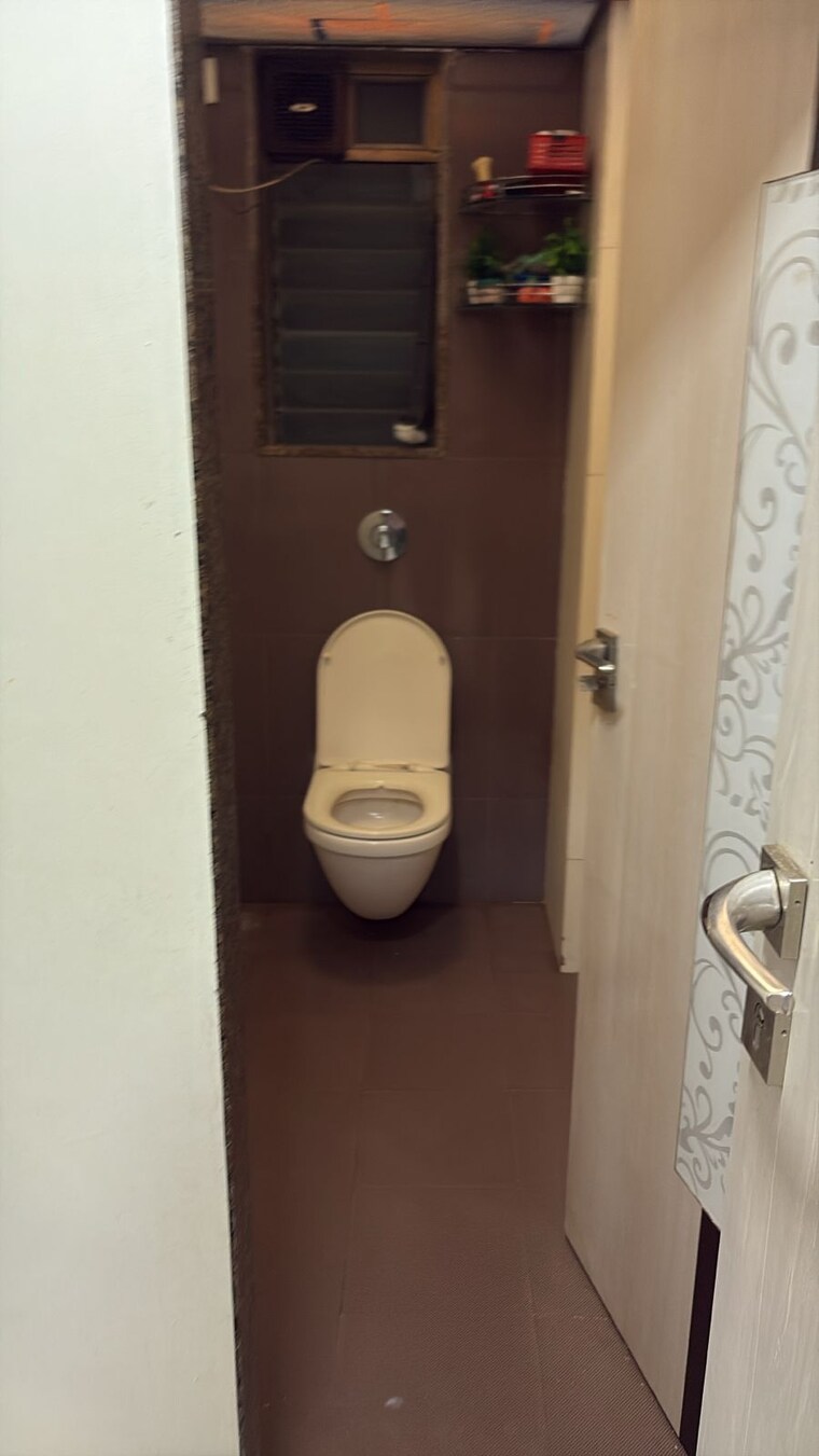 Bathroom, dahisar east 2 Bedroom 1125 Sq.Ft. Apartment In Dahisar East Mumbai 9447375