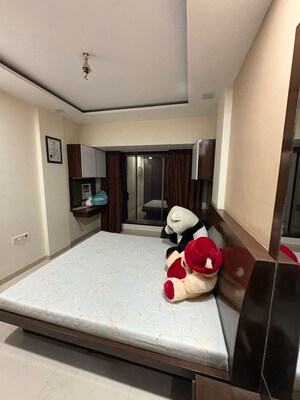 Team Area in 2 BHK Apartment at Dahisar East – for Sale