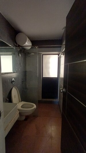 Attached Bathroom in 2.5 BHK Apartment at Dosti Vihar, Samata Nagar – for Rent