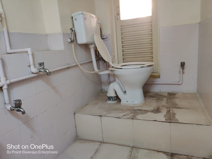 Bathroom, silver-crest-powai 2 Bedroom 910 Sq.Ft. Apartment In Powai Mumbai 9447416